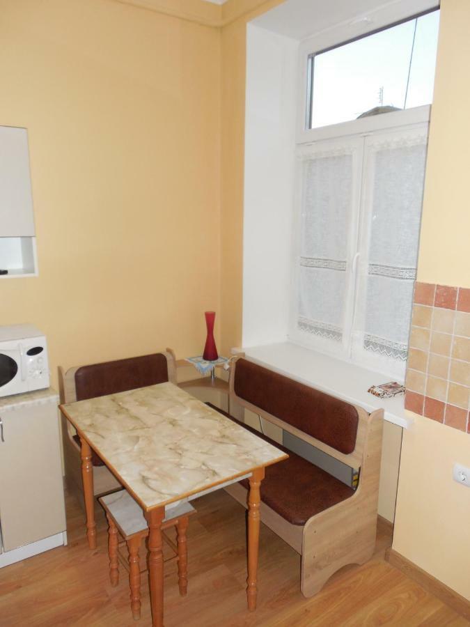 Apartment Orgelsaal Černivci Esterno foto